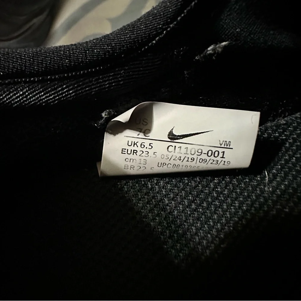Nike Air baby-boys Sneaker size 7